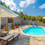 Villa Katerina Private Pool Sea Views Ac Wifi *